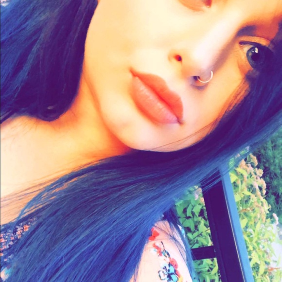 Meet your Posher, Sara - Picture 5 of 7